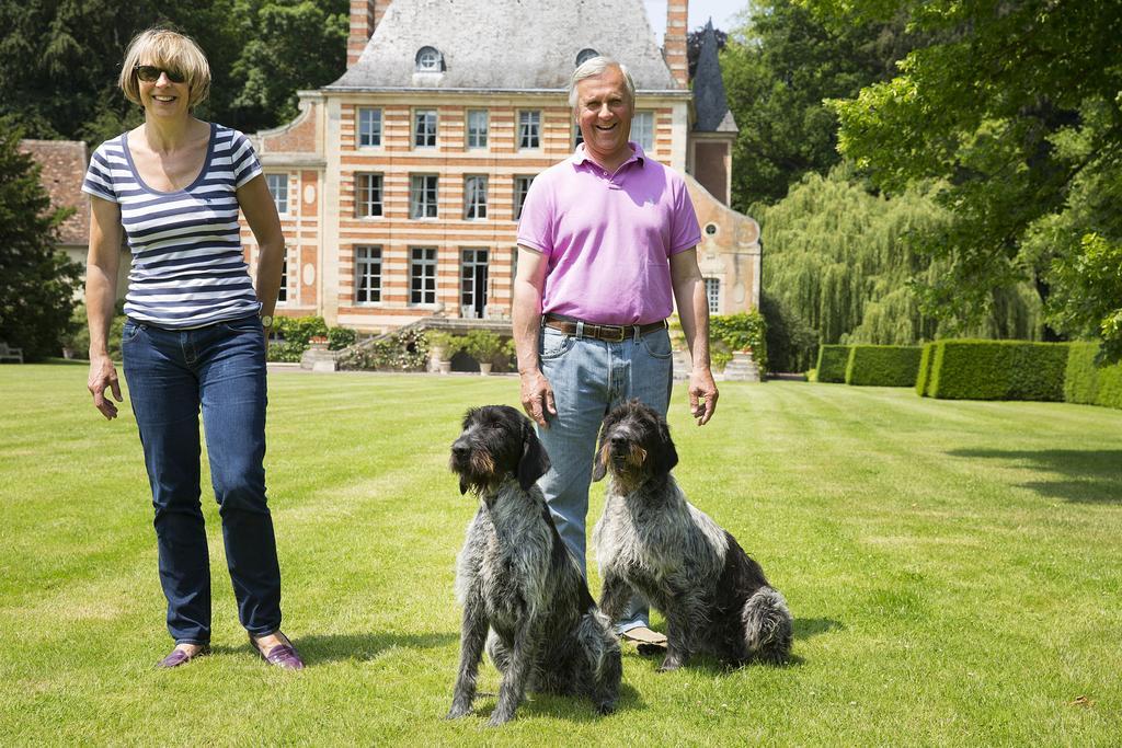 Chateau De Beneauville Bed & Breakfast Petiville  Exterior photo